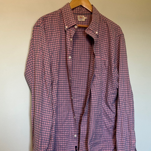 Faherty Soft Checkered Button-Up Shirt - Picture 2 of 8